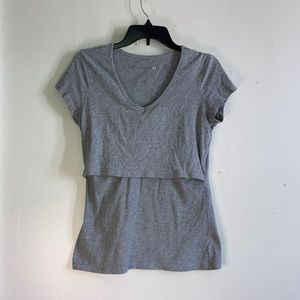 Momzelle Nursing T-Shirt Size Lg?